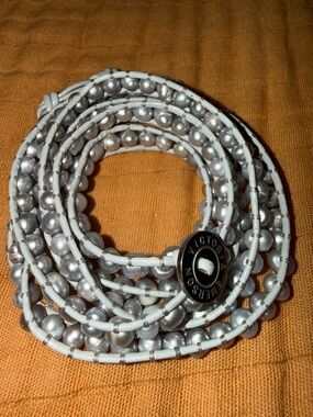 Victoria Emerson Genuine Pearl and Leather Wrap Bracelet in silver/grey